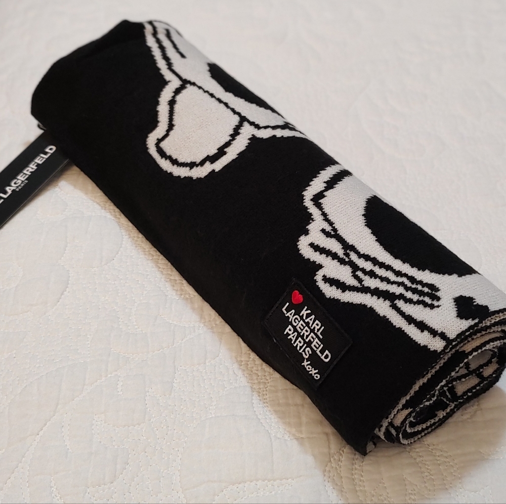 Karl Lagerfeld scarf